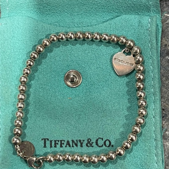 Tiffany & Co Return to Tiffany Beaded Heart Bracelet